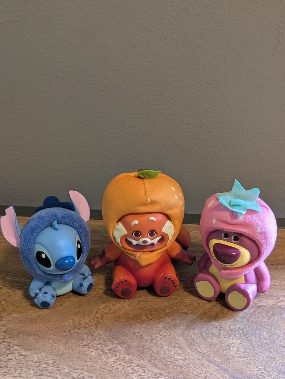 Kawaii Disney MINISO Fruit Blind Box Vinyl Figure Lot - Stitch Lotso Turning Red